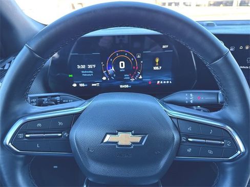 Certified 2025 Chevrolet Equinox LT image 11