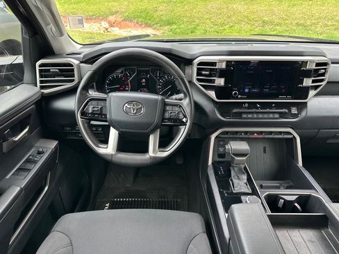 Used 2022 Toyota Tundra SR5 image 8