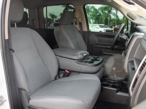 Used 2018 RAM 3500 Tradesman w/ Popular Equipment Group image 35