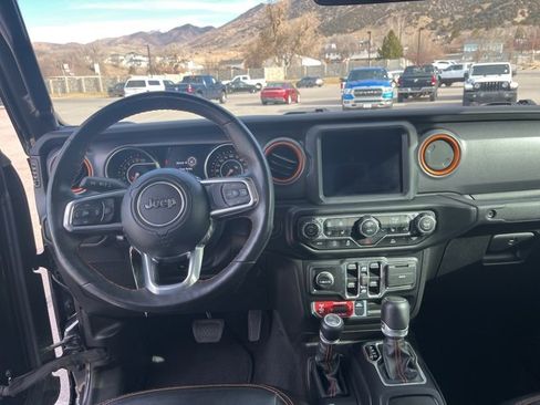 Used 2023 Jeep Gladiator Mojave w/ Cold Weather Group image 19