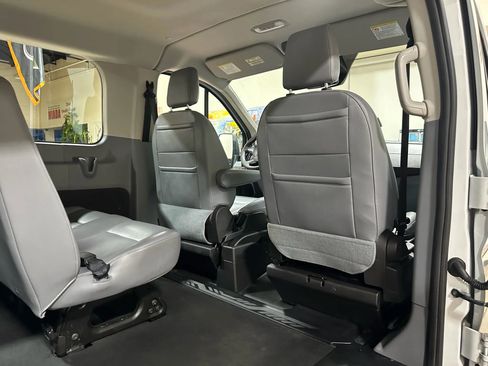Used 2019 Ford Transit 150 XL image 29