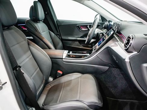 Used 2025 Mercedes-Benz C 300 Sedan image 16