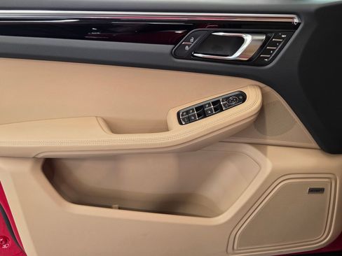 New 2026 Porsche Macan AWD/4WD image 14