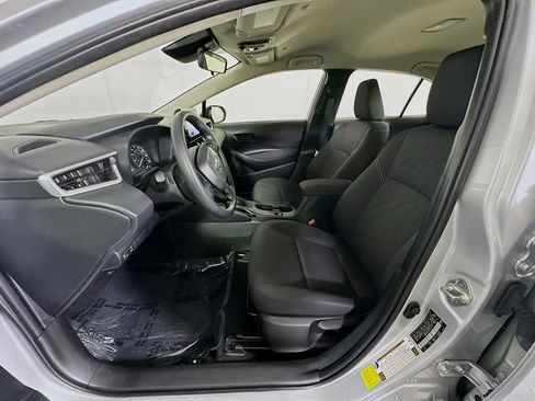 Used 2023 Toyota Corolla LE image 12