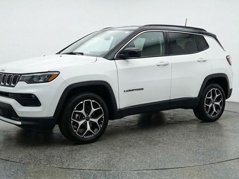 Used 2025 Jeep Compass Limited AWD/4WD image 3