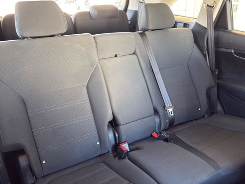Used 2020 Kia Sorento LX w/ LX I4 Convenience Package AWD/4WD image 38