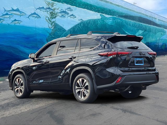 New 2026 Toyota Highlander XLE AWD/4WD image 2