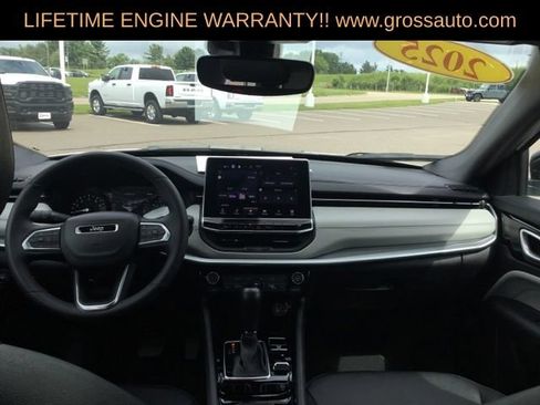 Certified 2025 Jeep Compass Limited AWD/4WD image 27