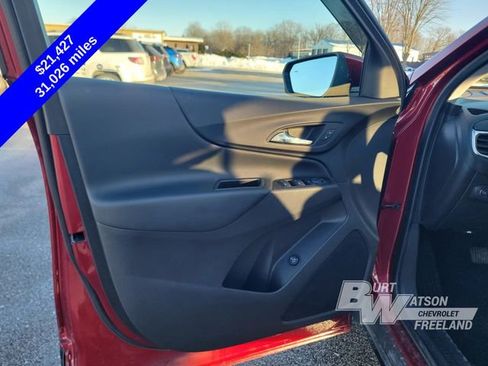 Used 2023 Chevrolet Equinox LT image 11