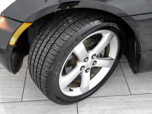 Used 2006 Pontiac Solstice Convertible w/ Power Package RWD image 38
