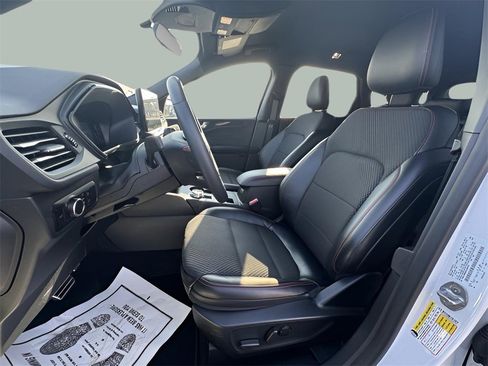 Certified 2023 Ford Escape ST-Line w/ Tech Pack #1 image 18