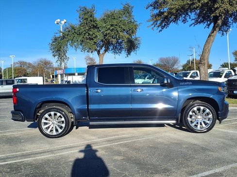 Used 2021 Chevrolet Silverado 1500 High Country w/ Technology Package image 4