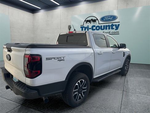 Used 2024 Ford Ranger Lariat w/ Trailer Tow Package image 5