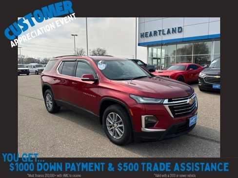 Used 2023 Chevrolet Traverse LT w/ LPO, Floor Liner Package AWD/4WD image 1