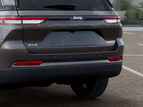 New 2026 Jeep Grand Cherokee Limited AWD/4WD image 13