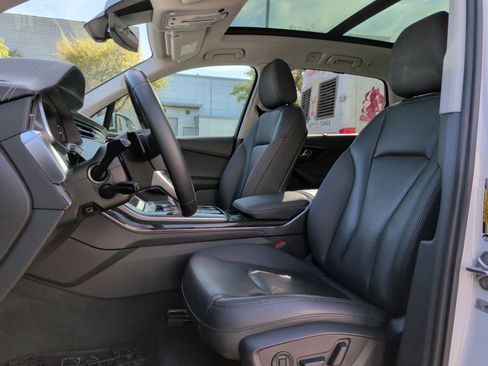 Used 2023 Audi Q7 Premium Plus w/ Premium Plus Package image 16