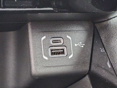 New 2026 Jeep Compass Limited image 16