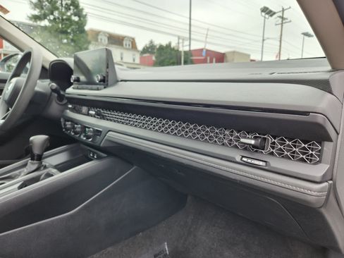 Certified 2023 Honda Accord EX image 17