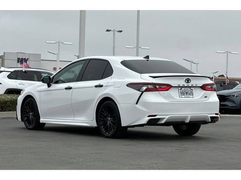 Certified 2022 Toyota Camry SE FWD image 6
