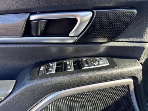 Used 2025 Kia Telluride EX X-Line AWD/4WD image 11