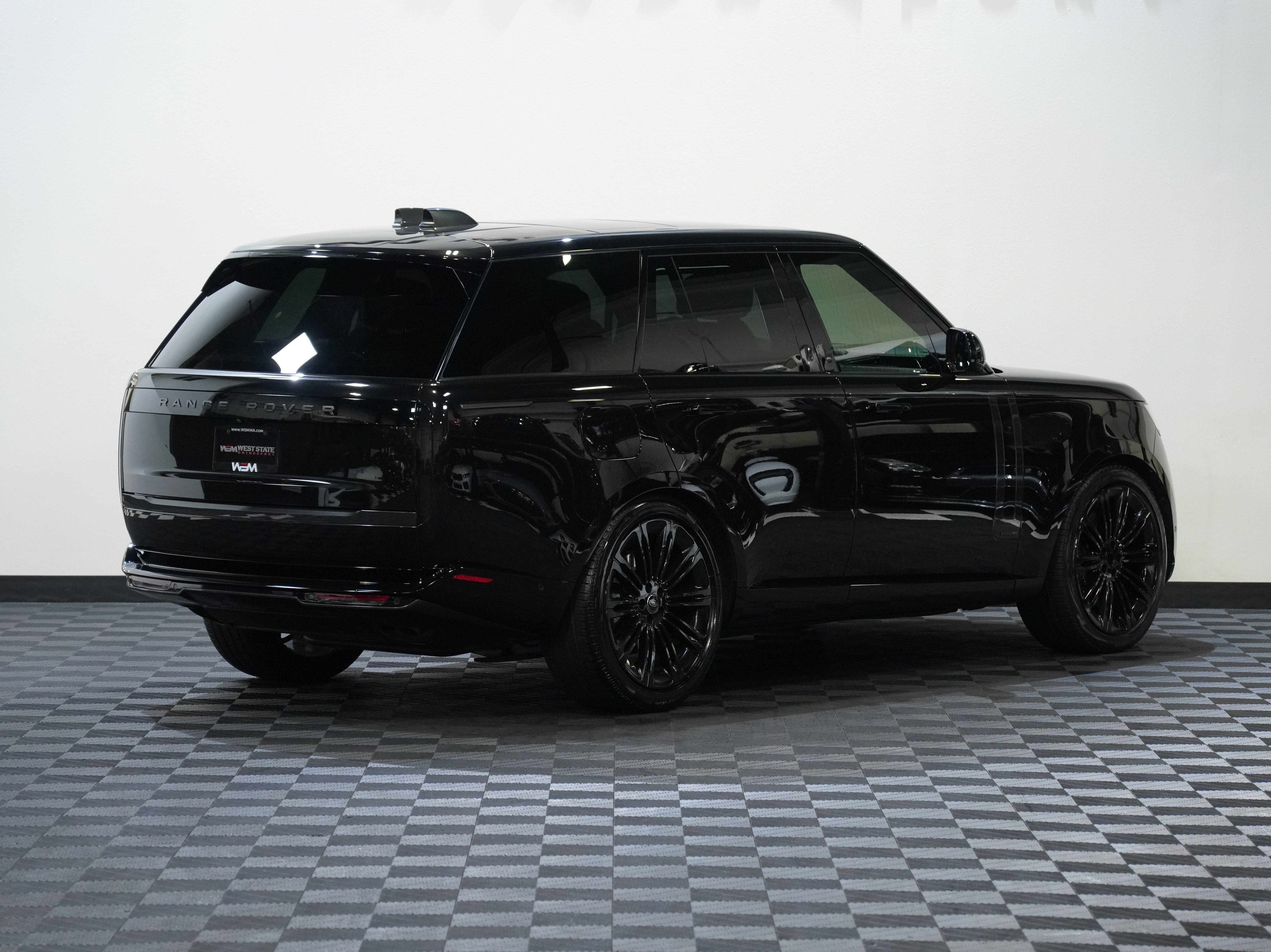 Used 2024 Land Rover Range Rover Autobiography AWD/4WD image 6
