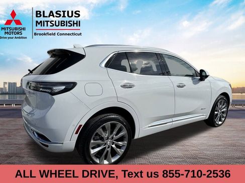 Used 2022 Buick Envision Avenir w/ Technology Package II image 4