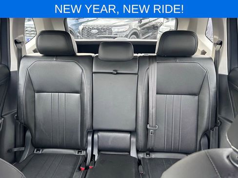 Used 2024 Volkswagen Tiguan SE image 22