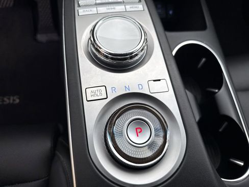 Used 2025 Genesis GV70 2.5T image 25