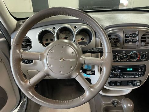 Used 2001 Chrysler PT Cruiser FWD image 17