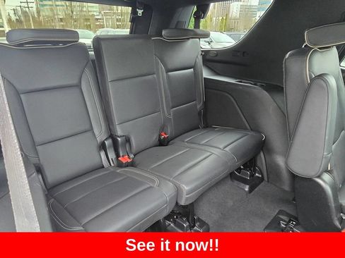 Used 2024 Chevrolet Tahoe Premier AWD/4WD image 13