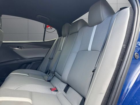 Used 2025 Toyota Camry SE w/ Convenience Package FWD image 18