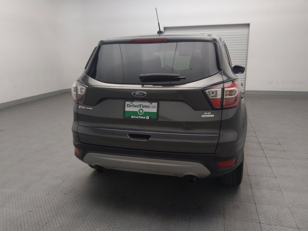 Used 2017 Ford Escape SE FWD image 7