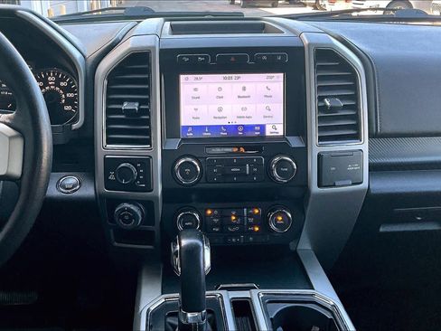 Used 2020 Ford F150 Lariat image 7