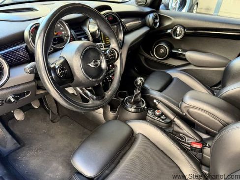 Used 2015 MINI Cooper S image 12