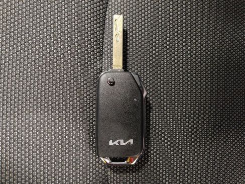 Used 2024 Kia Forte LX image 32