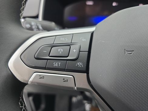 New 2026 Volkswagen Taos SE AWD/4WD image 16