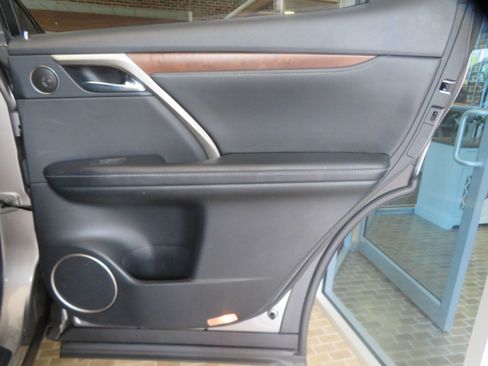 Used 2021 Lexus RX 350L FWD w/ Premium Package image 20
