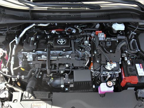 Used 2025 Toyota Corolla LE w/ Convenience Package FWD image 44