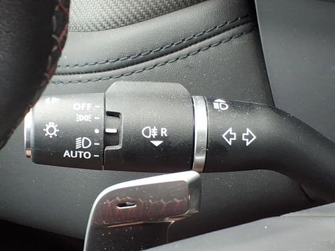 Used 2024 Jaguar F-PACE SVR AWD/4WD image 21