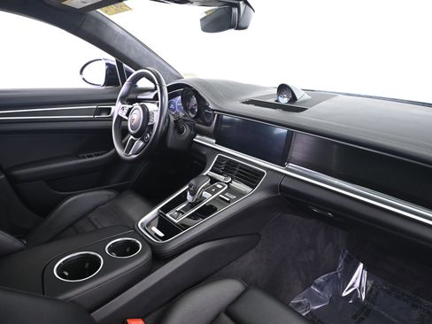Certified 2020 Porsche Panamera GTS image 22