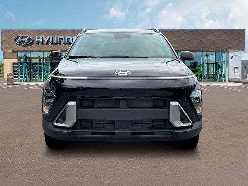 Used 2025 Hyundai Kona SEL image 12