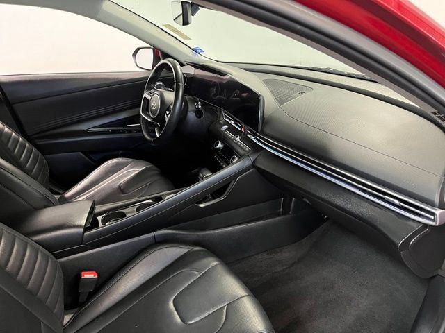 Used 2024 Hyundai Elantra Limited FWD image 11