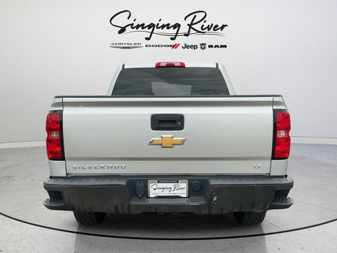 Used 2018 Chevrolet Silverado 1500 LT w/ LT Fleet Convenience Package AWD/4WD image 6