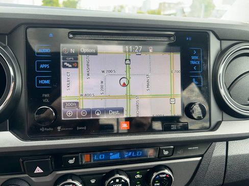 Certified 2018 Toyota Tacoma TRD Sport AWD/4WD image 22