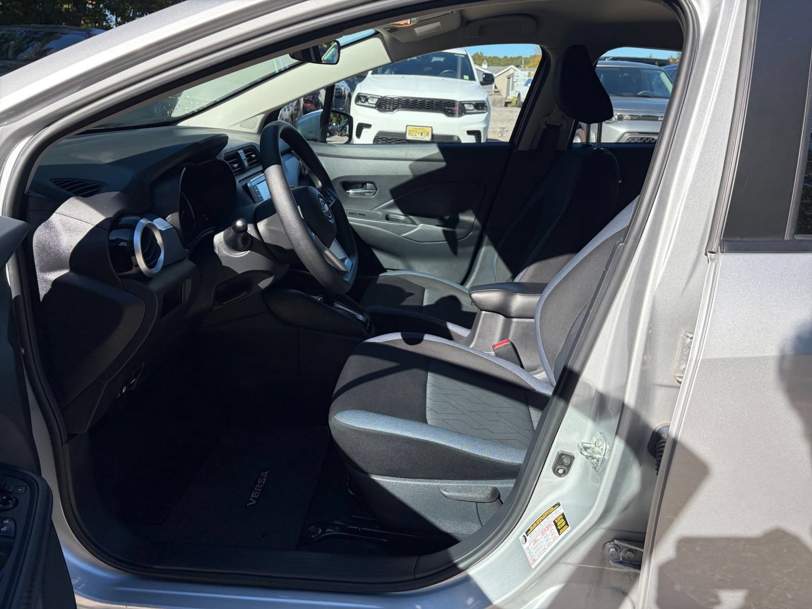 Used 2025 Nissan Versa SV FWD image 24