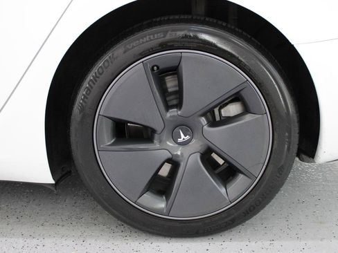 Used 2023 Tesla Model 3 Standard Range RWD image 78