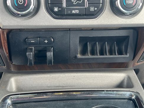 Used 2014 Ford F350 Lariat w/ Chrome Package image 23