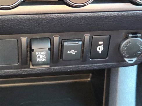 Used 2023 Toyota Tacoma TRD Off-Road image 23