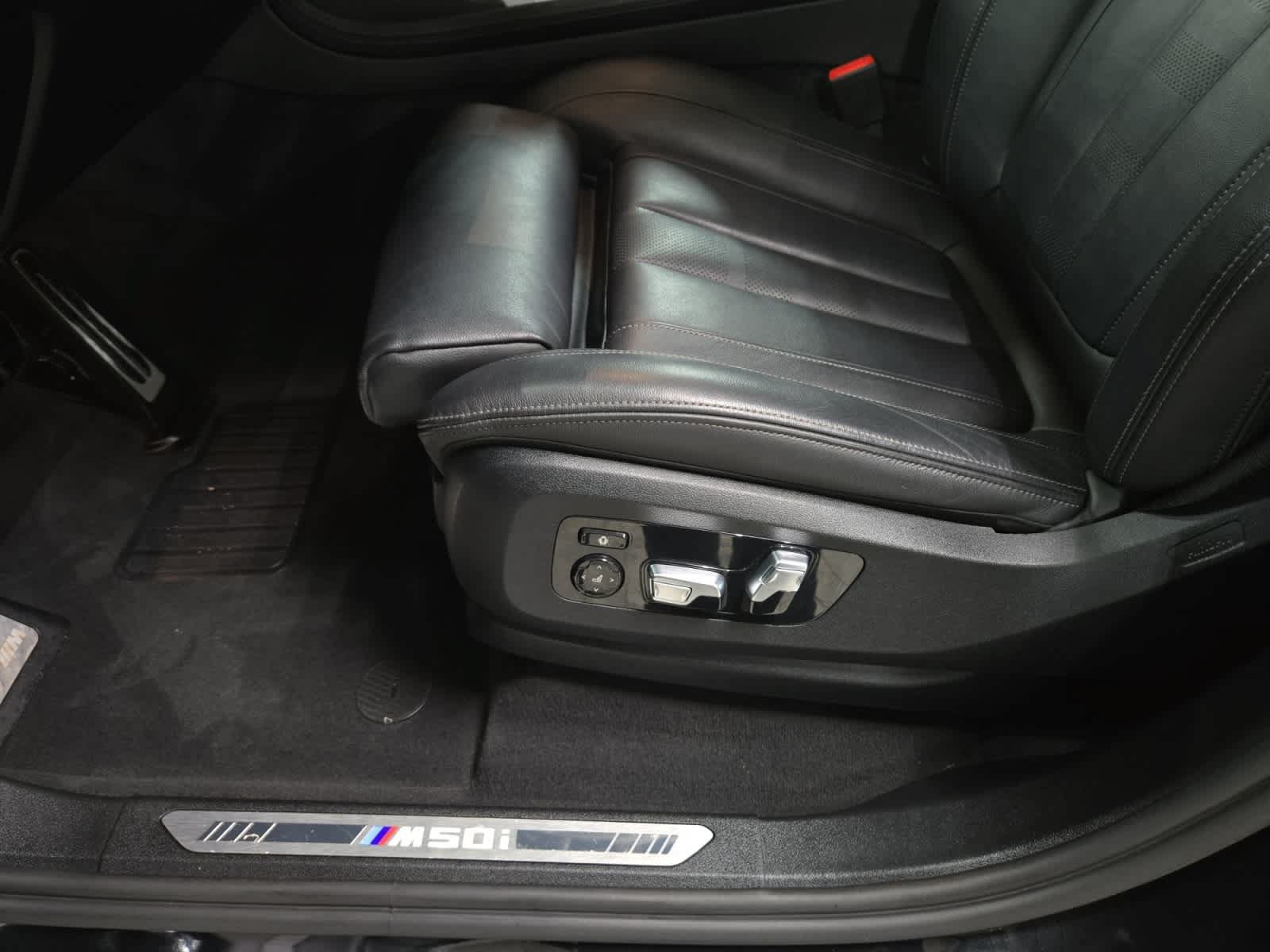 Used 2021 BMW X7 M50i w/ Cold Weather Package AWD/4WD image 26