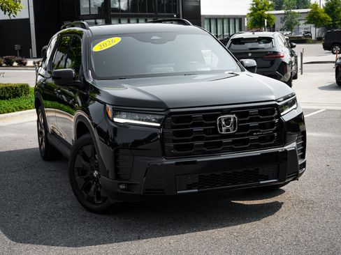 Used 2026 Honda Pilot Black Edition image 2